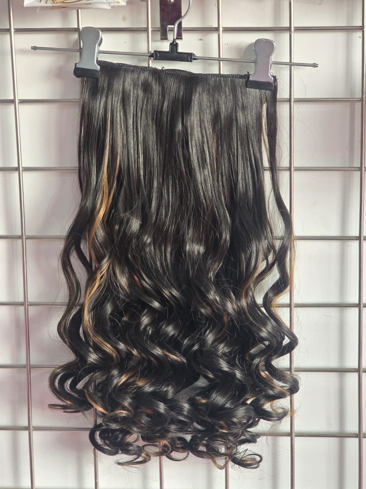 B0023 (18 inches)HAIR-O-MANIA