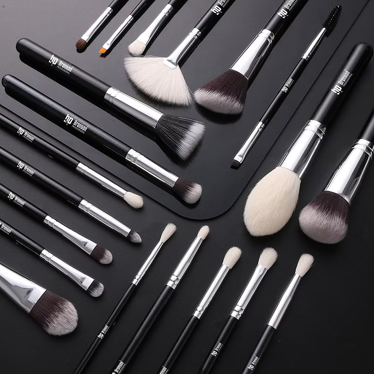 Bp Bronzon 20 Pcs Beginner Face & Eye Makeup Brush Kit