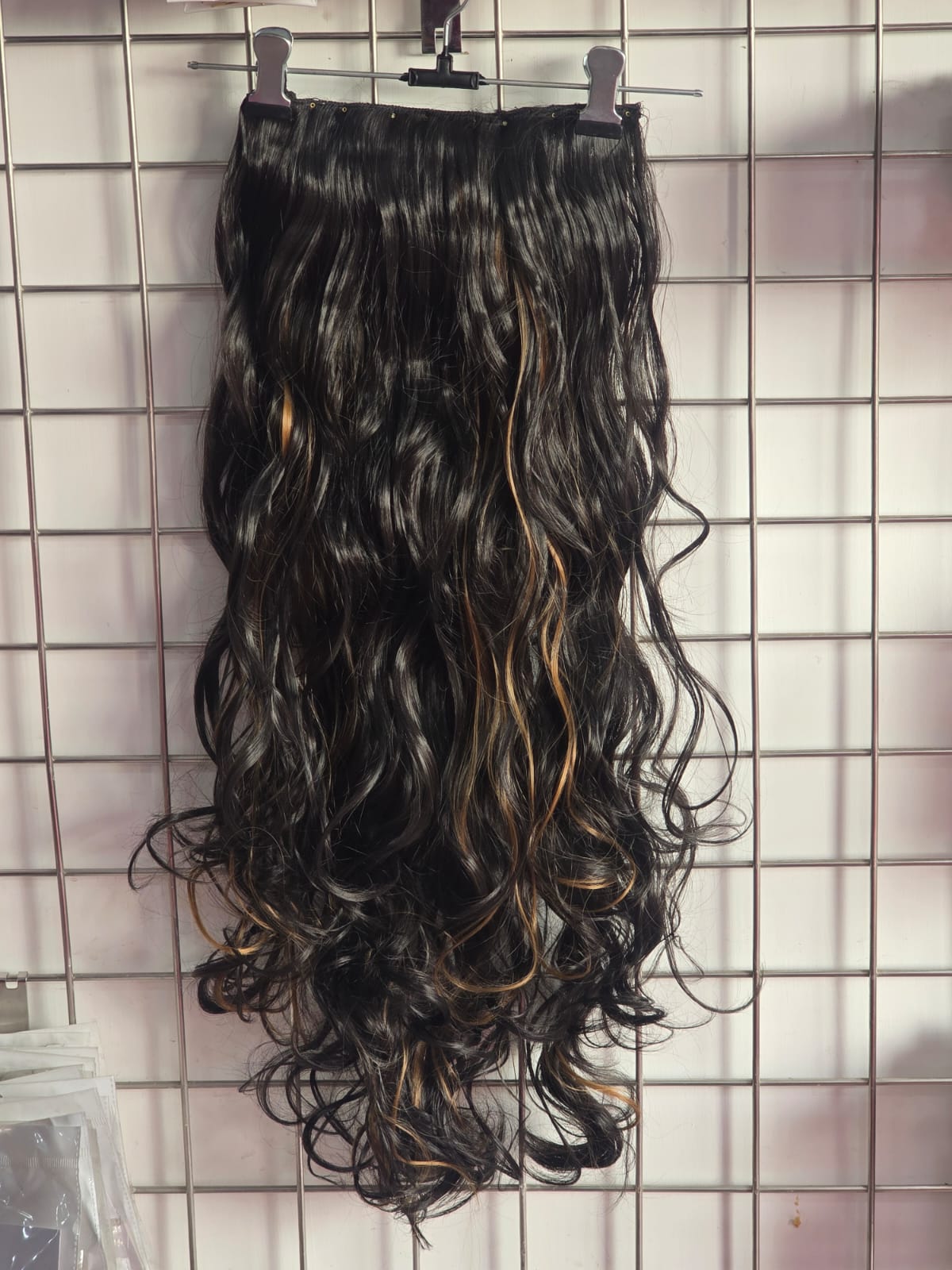 JB22 (24-26 inches) HAIR-O-MANIA